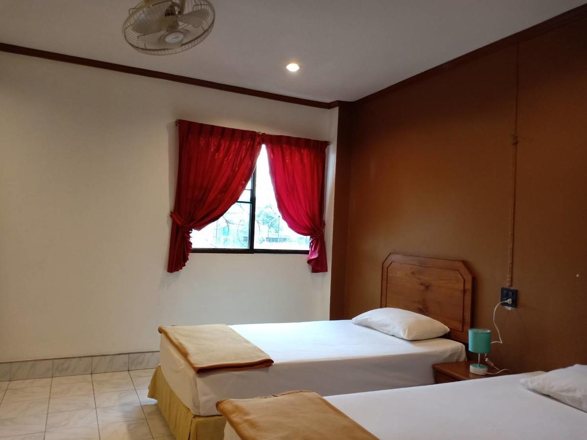 Ostello Kookkai House Patong Esterno foto